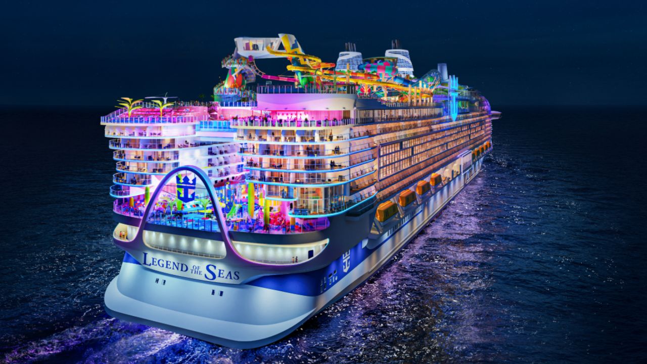 O maior navio de cruzeiro da história recebeu investimento de R$ 10 bilhões, é 5 vezes maior que o Titanic e oferece parque aquático suspenso para 10 mil passageiros (1)