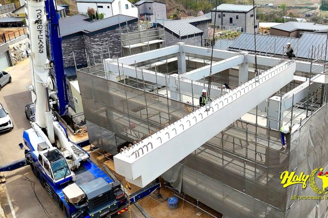 Casa modular de betón erguida en dos semanas usa concreto de alta resistencia, piezas PC prefabricadas, miembros de PC optimizados y método PC para acelerar la obra con precisión.