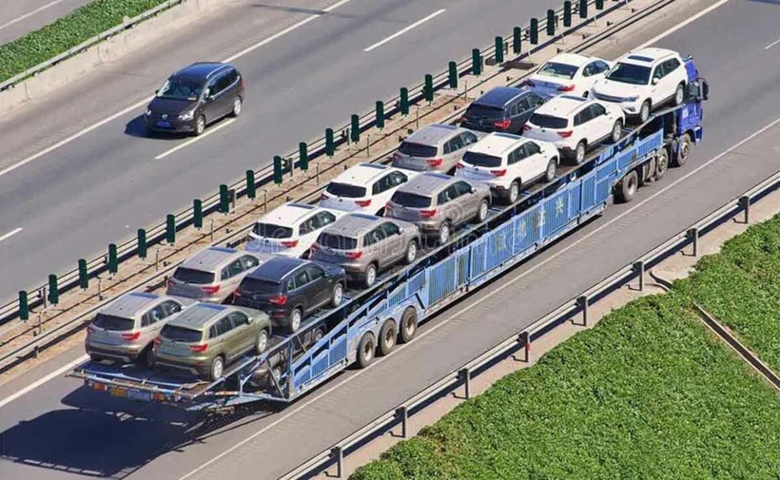 Caminhões-cegonha, Veículos, China