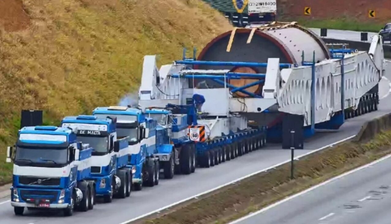 Megacarreta, Logística, Rodovías