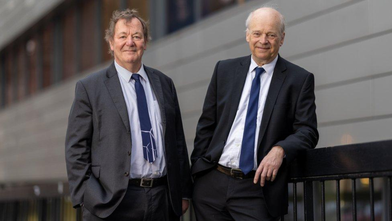 Os “pais do vento”, Henrik Stiesdal e Andrew Garrad, alertam para os riscos das políticas de Donald Trump, que ameaçam frear o avanço da energia eólica e da transição energética global. Especialistas destacam impactos econômicos e ambientais.