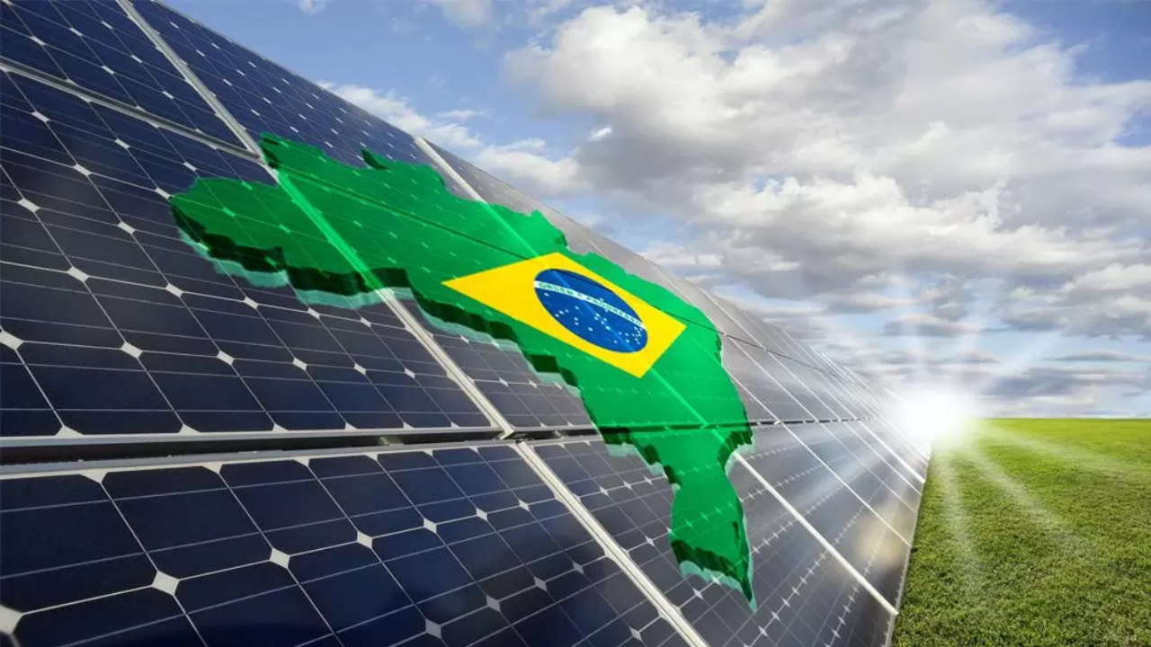 Pesquisa da Solfácil mostra que a energia solar está mais barata em diversos estados brasileiros, com custo médio abaixo da média nacional e retorno do investimento em menos de três anos.