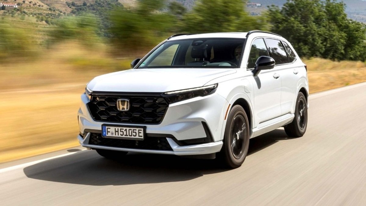 Honda ajusta planos e aposta em híbridos até 2030 após desaceleração nas vendas de elétricos, mantendo investimentos