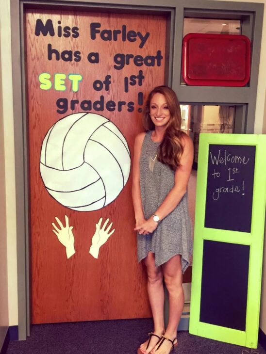 Van, Ex-profesora, Aventuras