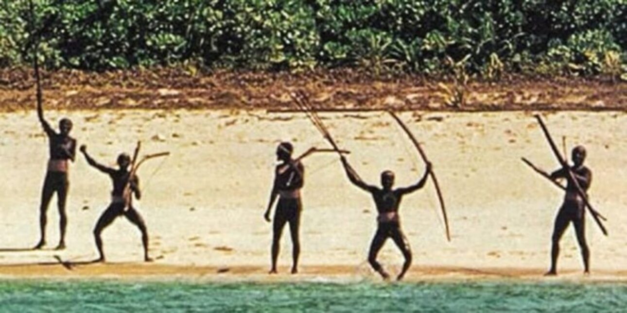 Sentinela del Norte, Isla Sentinel, Pueblo más aislado del mundo