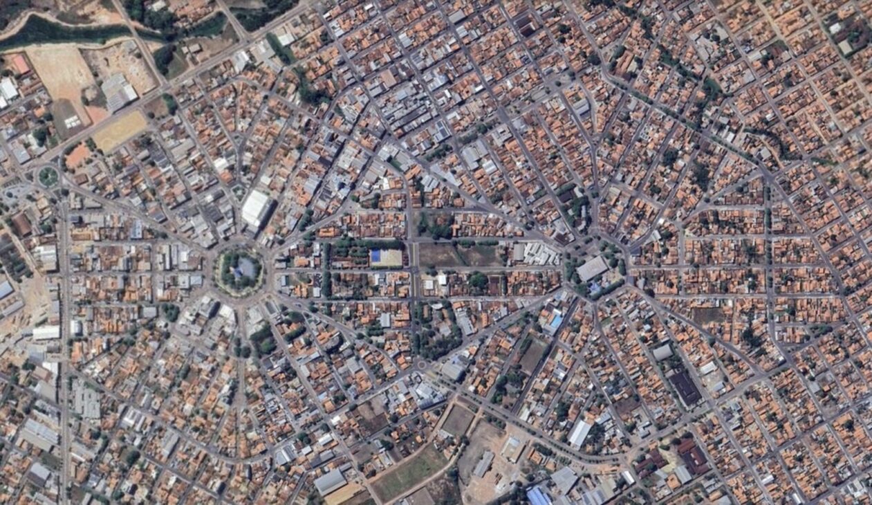 Cidades, Cidades brasileiras