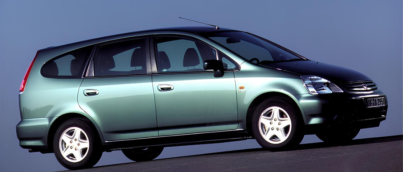 Na faixa dos R$ 35 mil e com motor 1.8 i-VTEC ou 2.0 R20, esta minivan japonesa rara surpreende com 7 lugares, conforto de sedã e confiabilidade lendária; conheça o Honda Stream usado