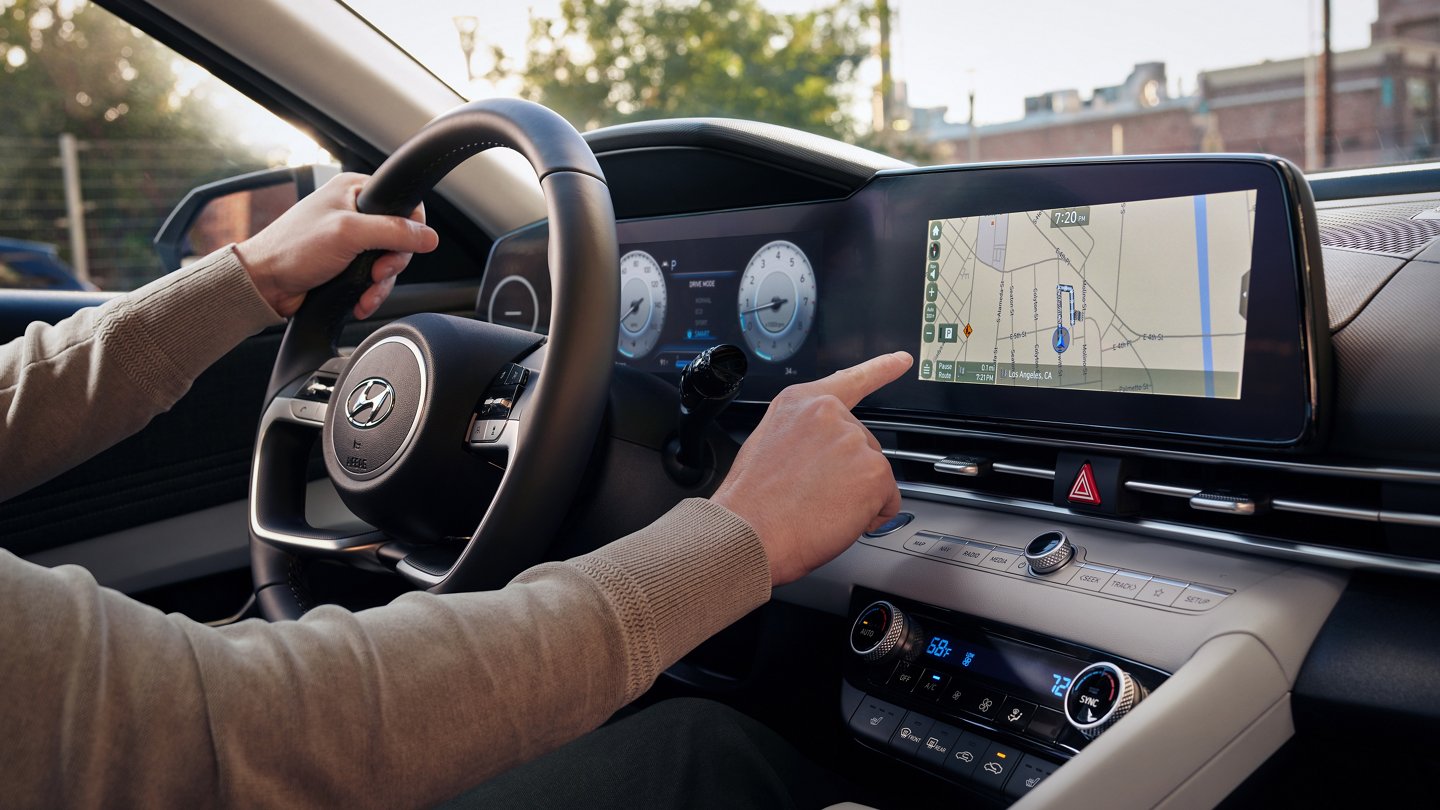 Custando a partir de R$ 41 mil e com motores de até 170 cv, consumo na casa dos 13 km/l e confiabilidade estrutural acima da média, estes 5 usados da Hyundai viraram “queridinhos” do mercado; HB20, HB20S, ix35, i30 e Elantra