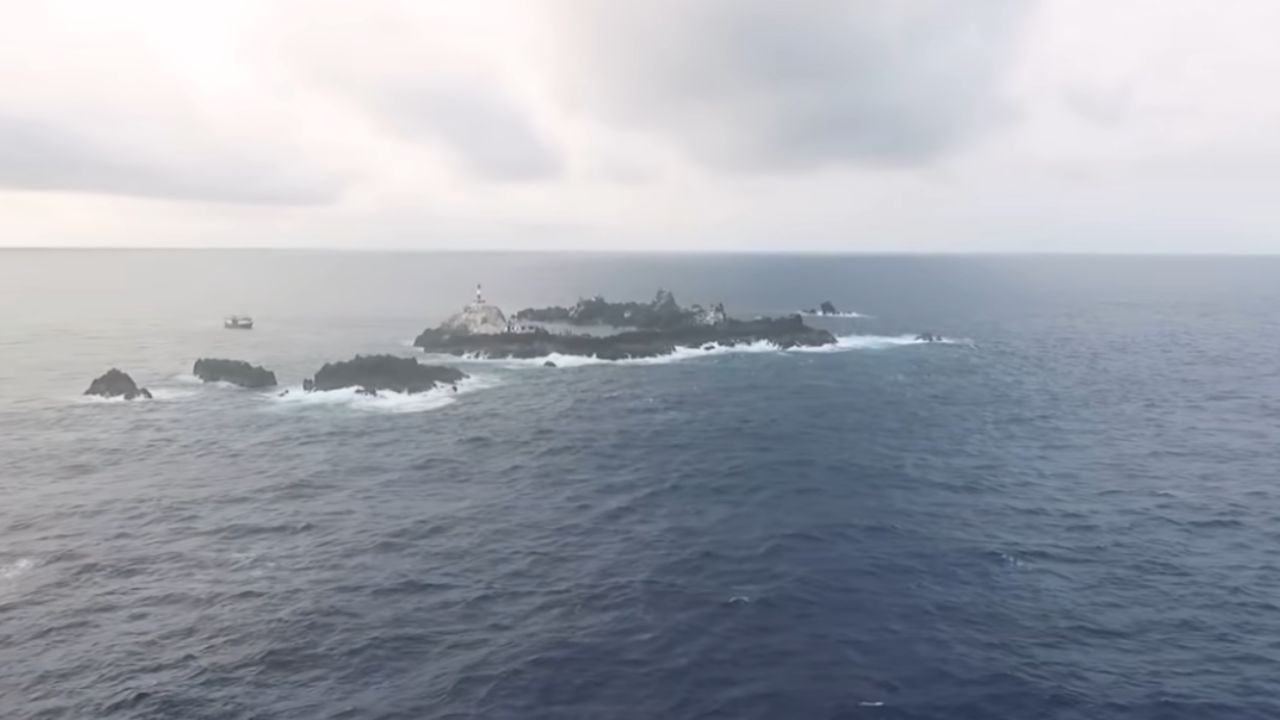 Arquipélago de São Pedro e São Paulo revela origem do manto terrestre, tremores constantes, resgates incríveis como o do italiano à deriva e a luta do Brasil para manter vida