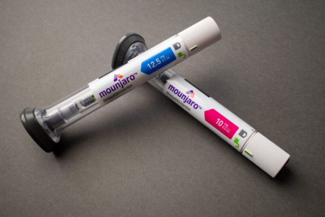 farmacias no Paraguai vendem tirzepatida barata, alimentam mercado clandestino de canetas emagrecedoras e empurram remédios para emagrecer sem aval da Anvisa.