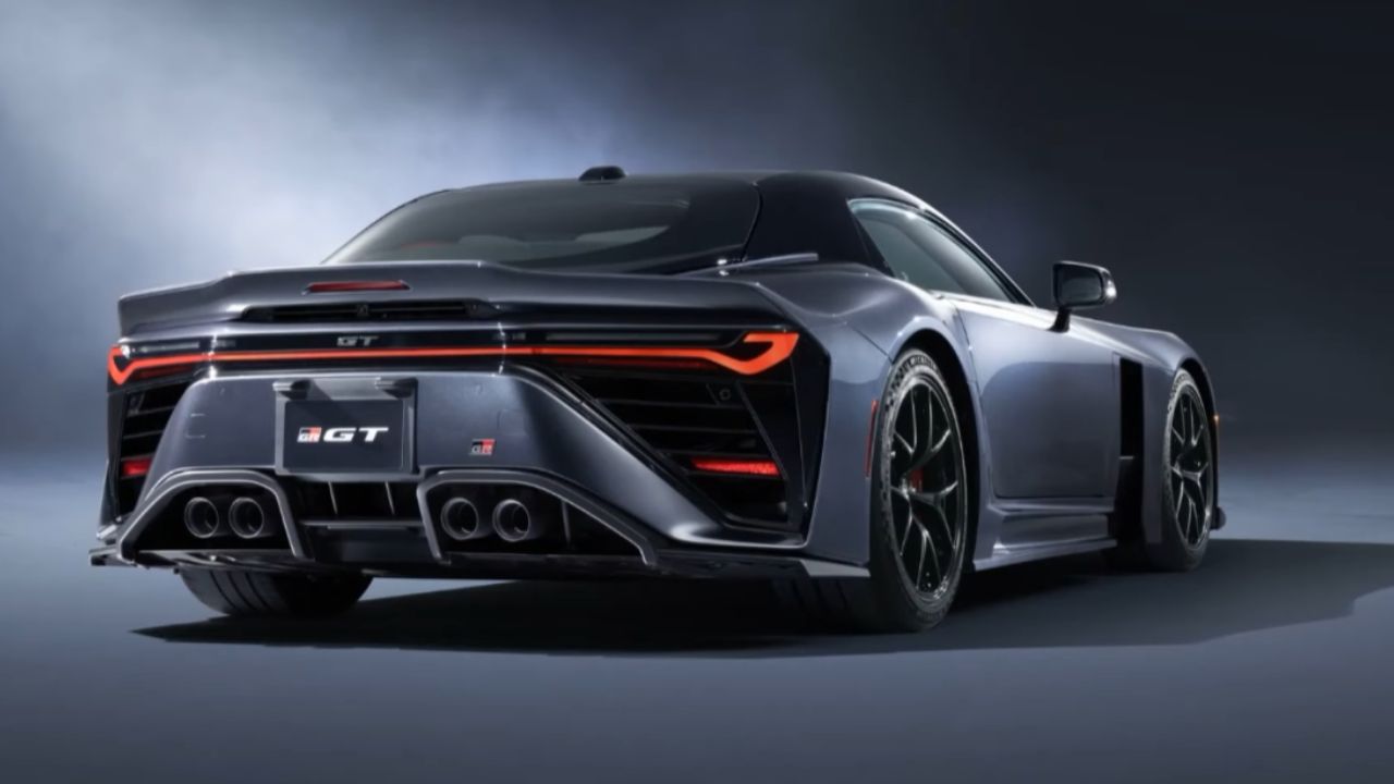 Conoce el Toyota GR GT, deportivo de Toyota con V8 biturbo híbrido, ADN Gazoo Racing y esencia de auto deportivo de calle listo para enfrentar rivales.