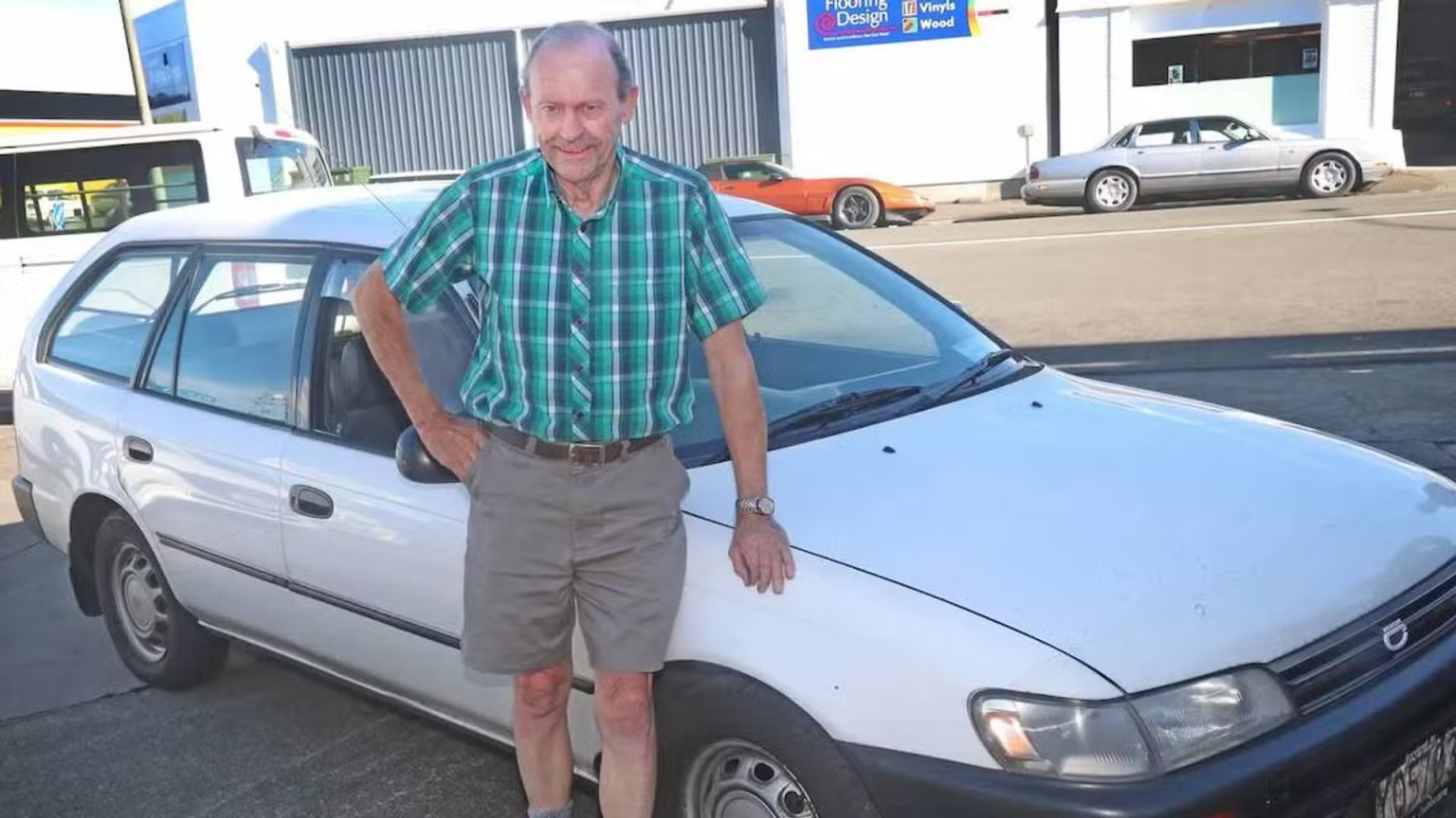 Mais de 2 milhões de quilômetros, zero troca de motor e câmbio intacto: a história real do Toyota Corolla 1993 que desafiou todos os limites da durabilidade