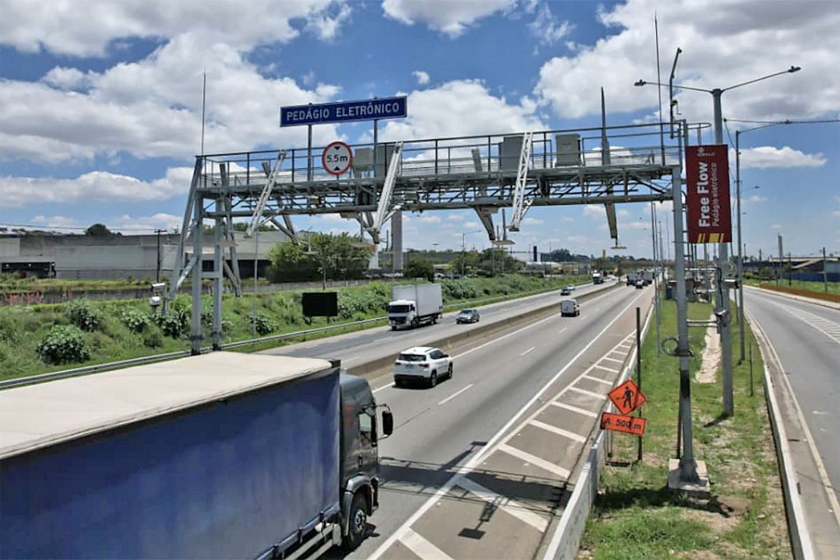 Guarulhos inicia pedágio urbano na Dutra com pista expressa, tarifa dinâmica e sistema Free Flow que variam conforme o horário e o fluxo da rodovia.