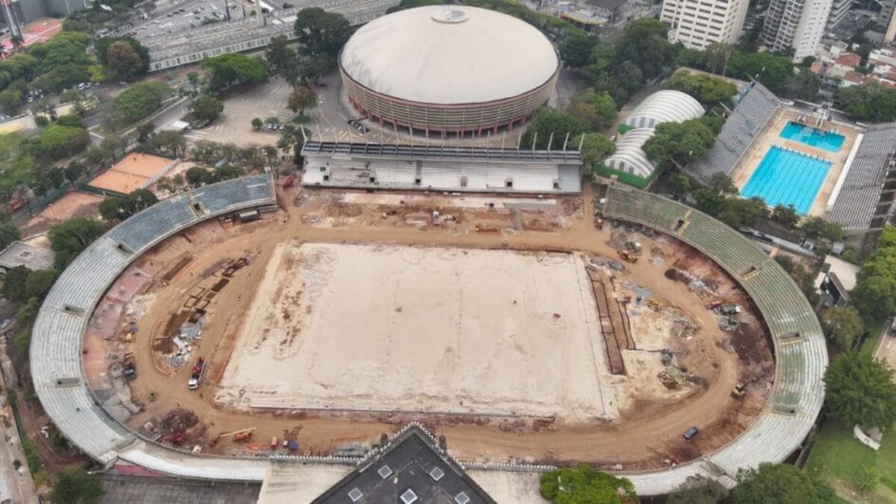 Estádio que já recebeu Corinthians e Santos passa por reforma de R$ 70 milhões, ganha nova pista, acessibilidade, telões, 11 mil assentos e modernização completa com entrega
