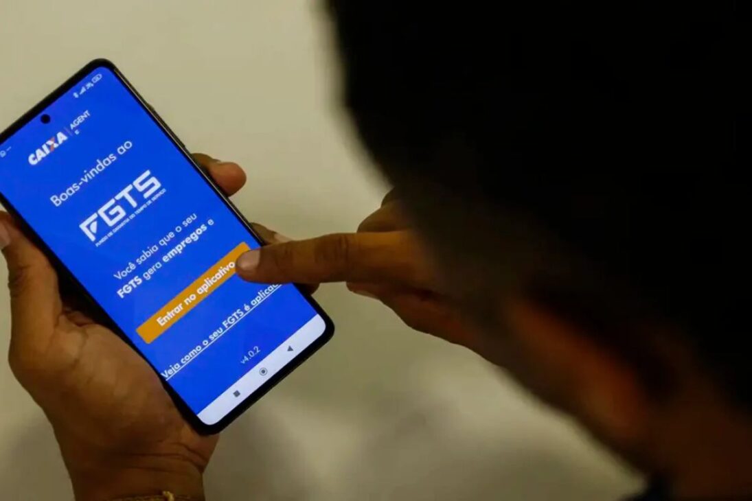 FGTS limita saque aniversario y la anticipación del saque aniversario, fortalece el crédito consignado digital y reduce el superendividamento de los trabajadores.
