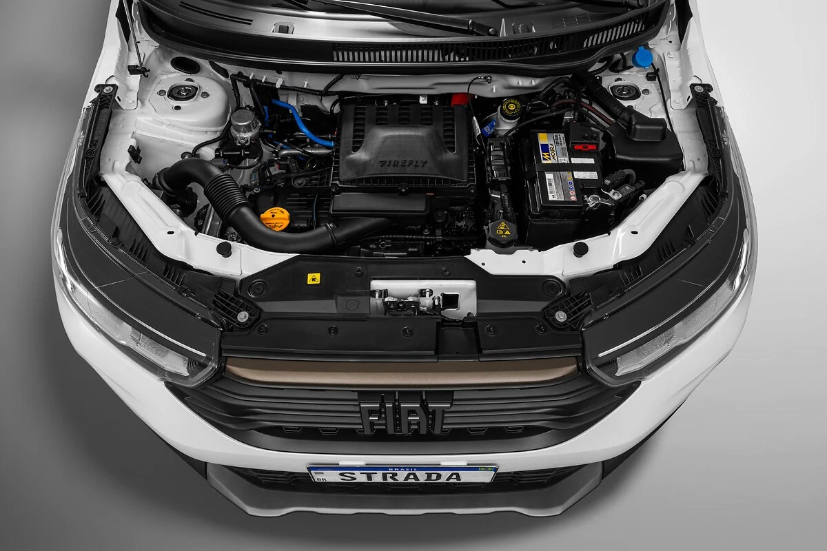 Com 12.937 unidades vendidas no mês e 128 mil no ano, Fiat Strada dispara na liderança: picape domina 2025, supera hatches e mantém hegemonia absoluta no mercado brasileiro
