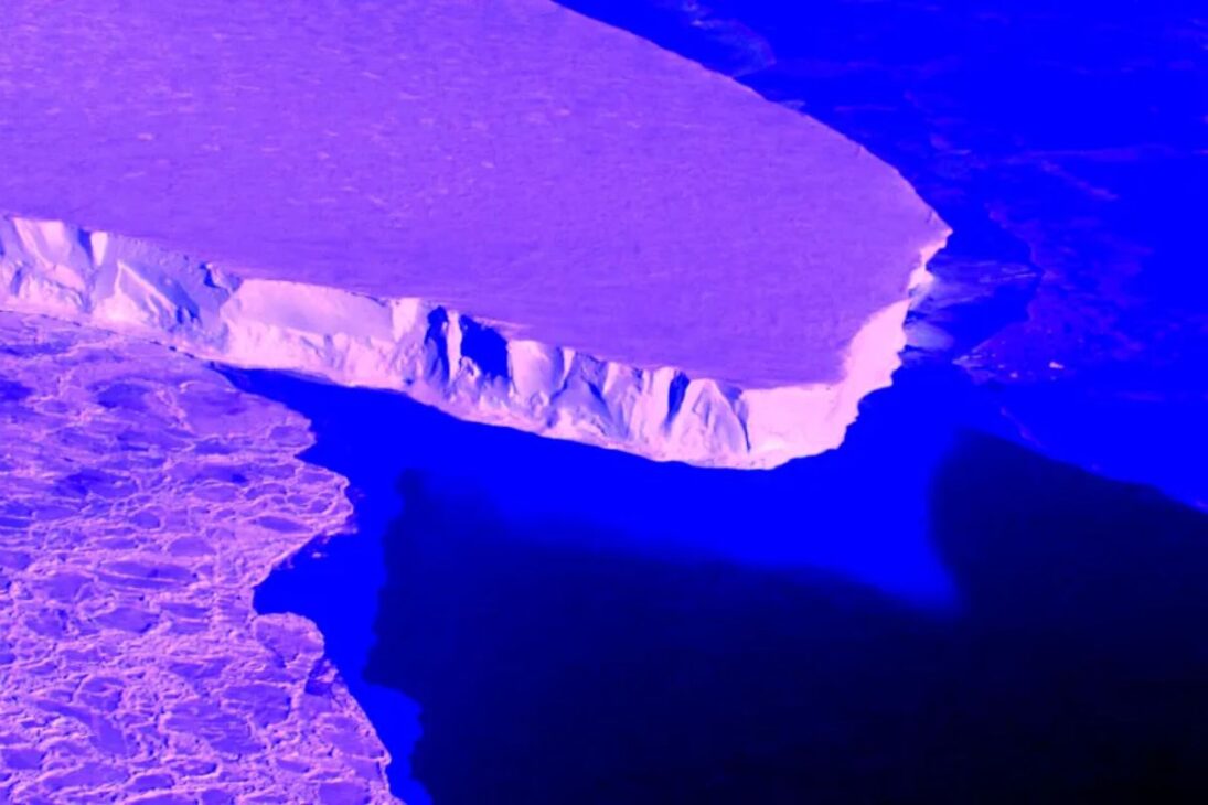 Estudio del ITGC muestra la glaciar del Apocalipsis en la Antártida Thwaites inestable en la Antártida Occidental, elevando el nivel del mar y exponiendo riesgos de los cambios climáticos.