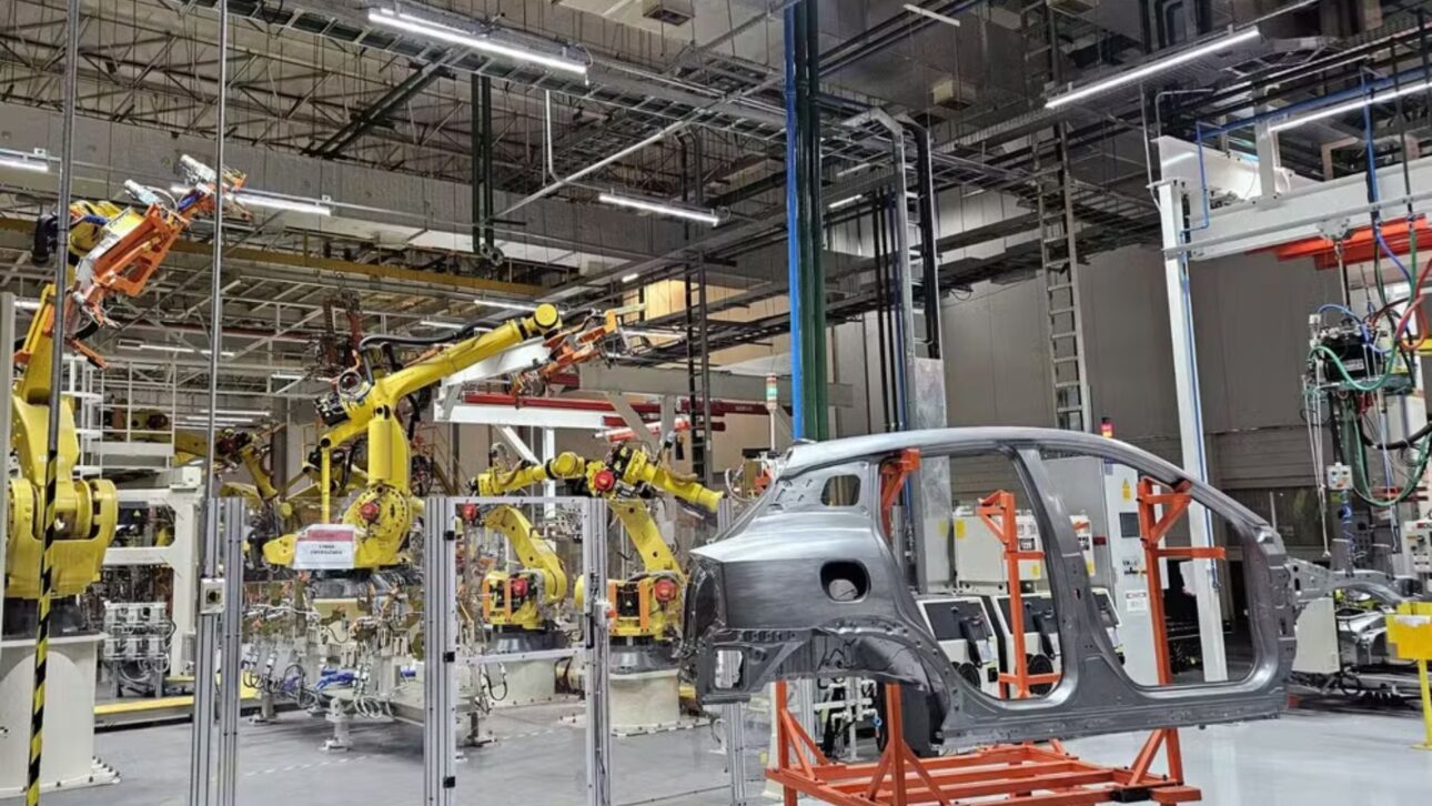 Nissan Kait llega a Brasil con motor 1.6, visual renovado y plataforma V para disputar espacio entre los SUVs compactos de entrada.