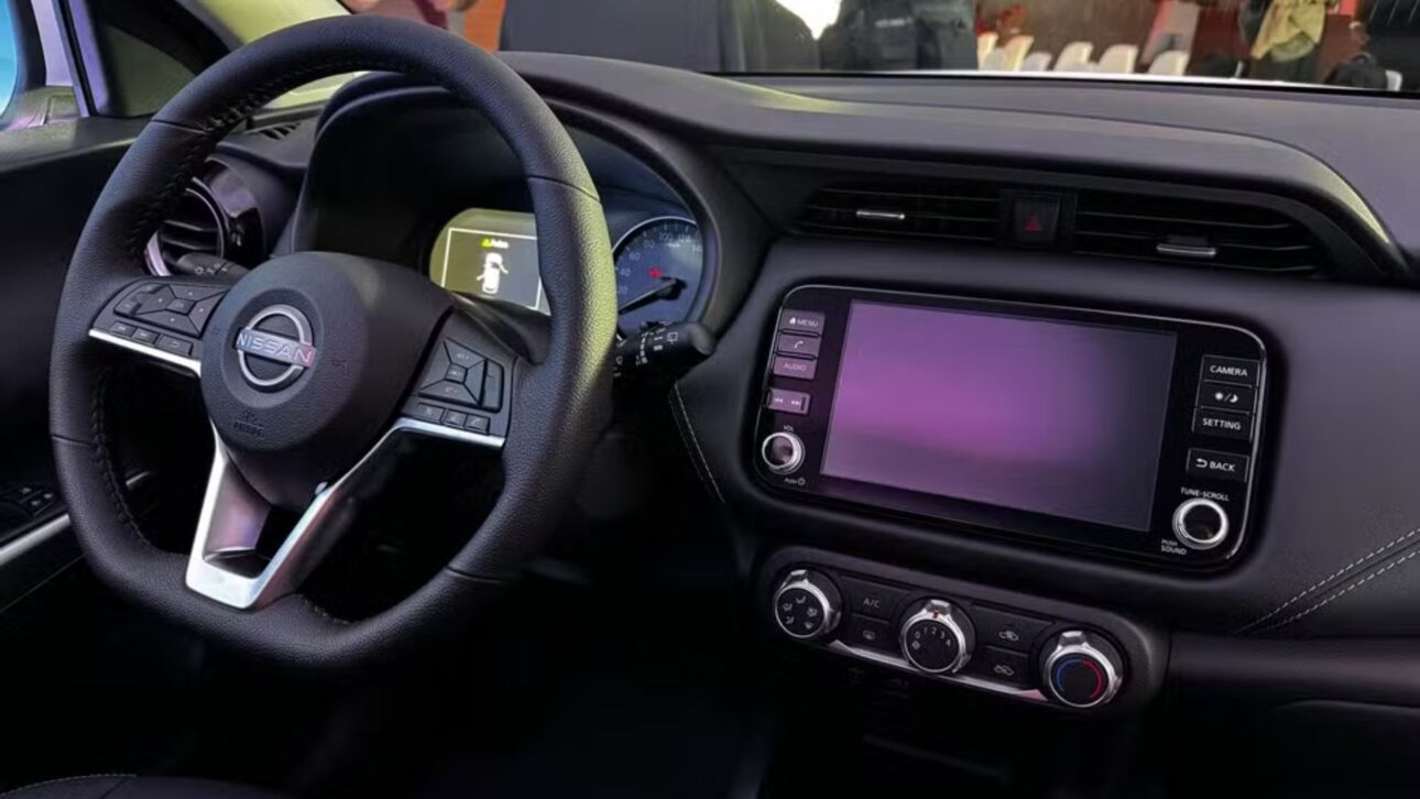 Nissan Kait llega a Brasil con motor 1.6, visual renovado e plataforma V para disputar espacio entre los SUVs compactos de entrada.