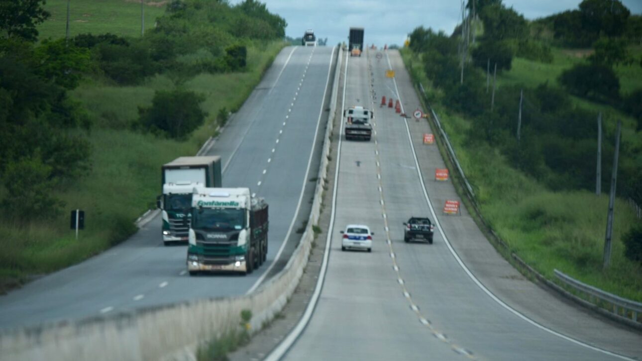 El Cambio En Los Límites De Velocidad Redefine Las Reglas En Carreteras Simples Y Dobladas En Brasil, Con Nuevos Estándares Para Vehículos Ligeros Y Pesados.