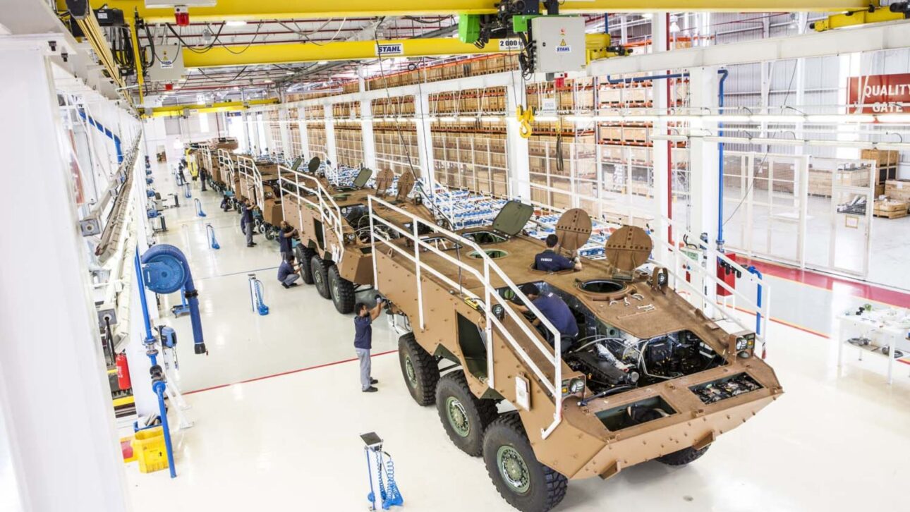 Estudio de la CNI indica que producir 30% de los ítems de defensa en Brasil puede generar 226 mil empleos y casi R$ 10 mil millones en tributos.