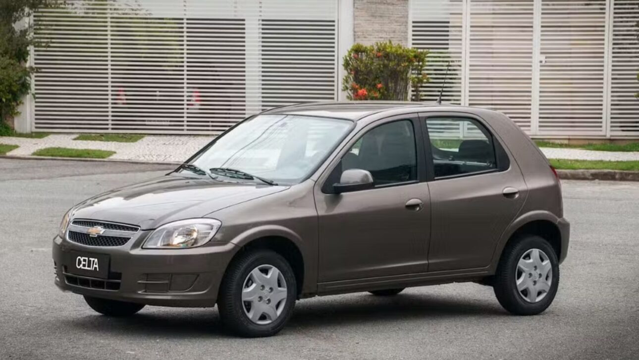 Confira preços e detalhes das principais versões do Chevrolet Celta usado e veja qual opção oferece melhor custo-benefício para iniciantes.