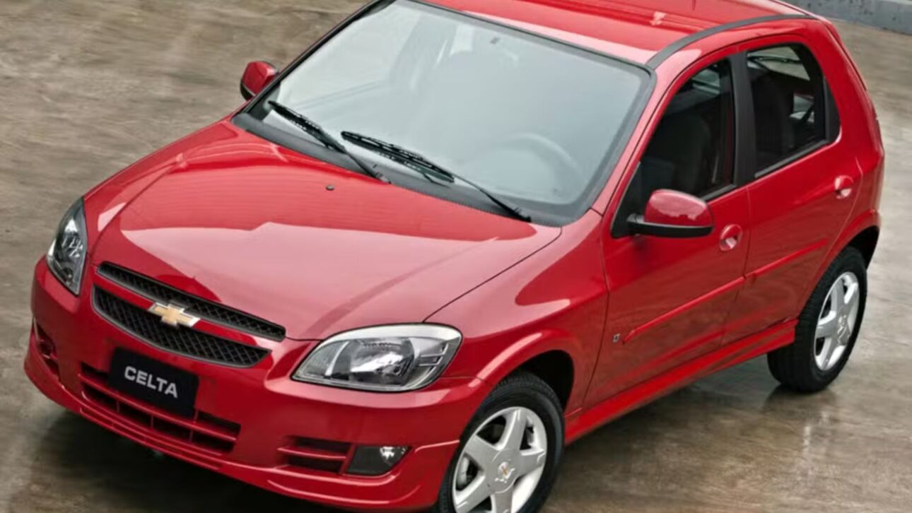 Confira preços e detalhes das principais versões do Chevrolet Celta usado e veja qual opção oferece melhor custo-benefício para iniciantes.