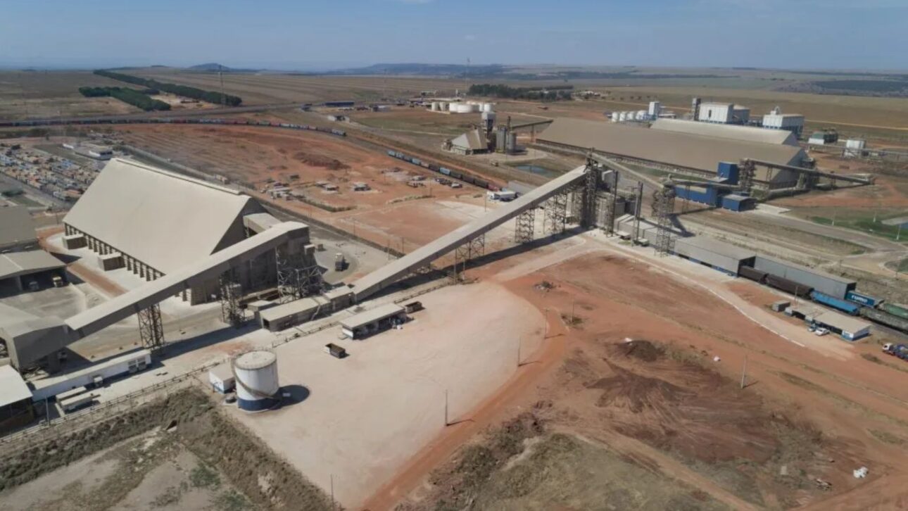 Terminal de Rondonópolis da Rumo opera como polo de escoamento da safra mato-grossense via Ferrovia de Mato Grosso. (Imagem: divulgação Rumo)