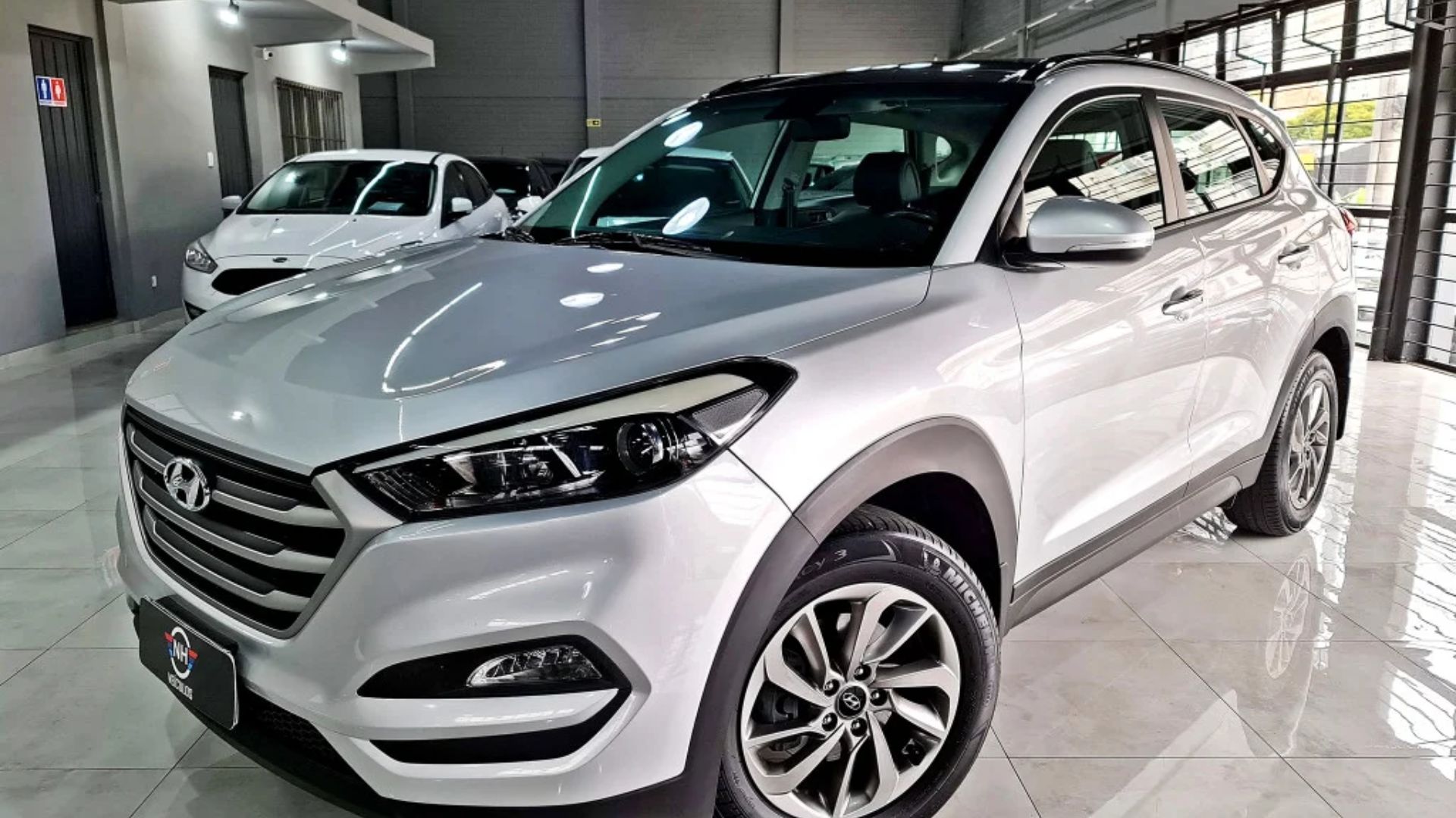 Hyundai Tucson 2.0 automático segue valorizado no mercado de usados, com preços entre R$ 40 mil e R$ 50 mil e alta procura no Brasil.