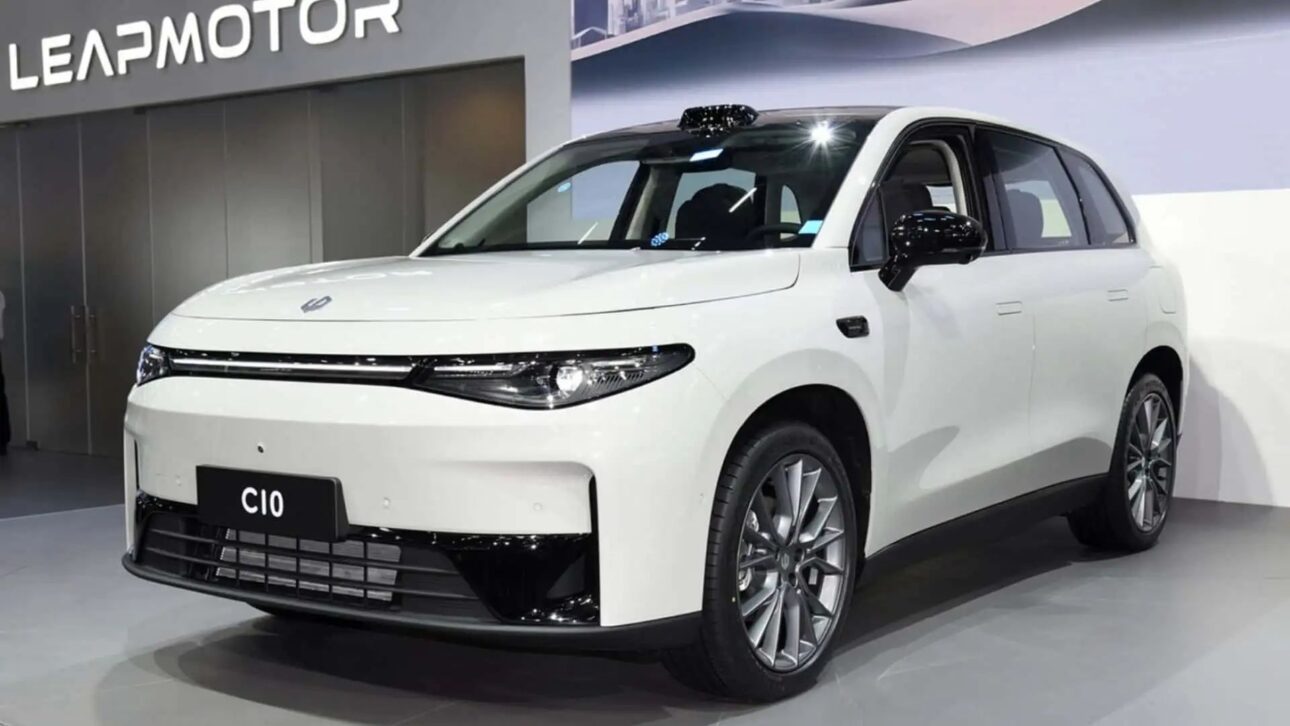 Leapmotor lanza el SUV eléctrico C10 en Brasil por R$ 190 mil y prepara producción nacional en colaboración con Stellantis en Pernambuco.