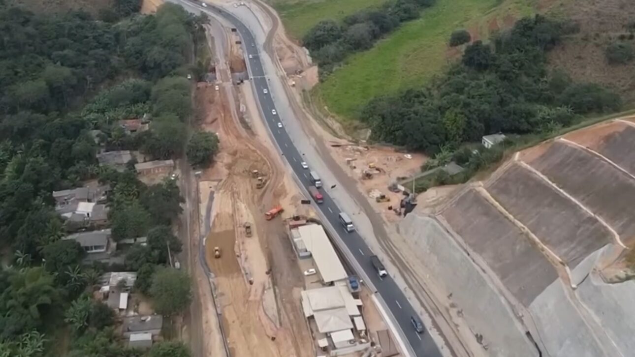 Obras en la Serra das Araras transforman la Dutra con nuevas pistas, 24 viaductos y R$ 1,5 bi en inversiones, ampliando seguridad y fluidez.