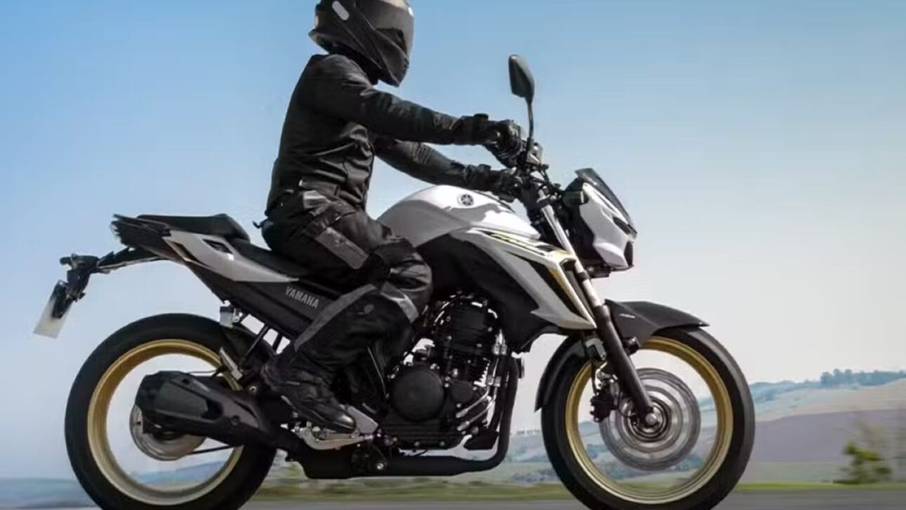 Fazer 250 2025 gana pantalla más grande, Bluetooth, full LED y ABS en las dos ruedas, reforzando tecnología y rendimiento en el segmento de 250 cc.