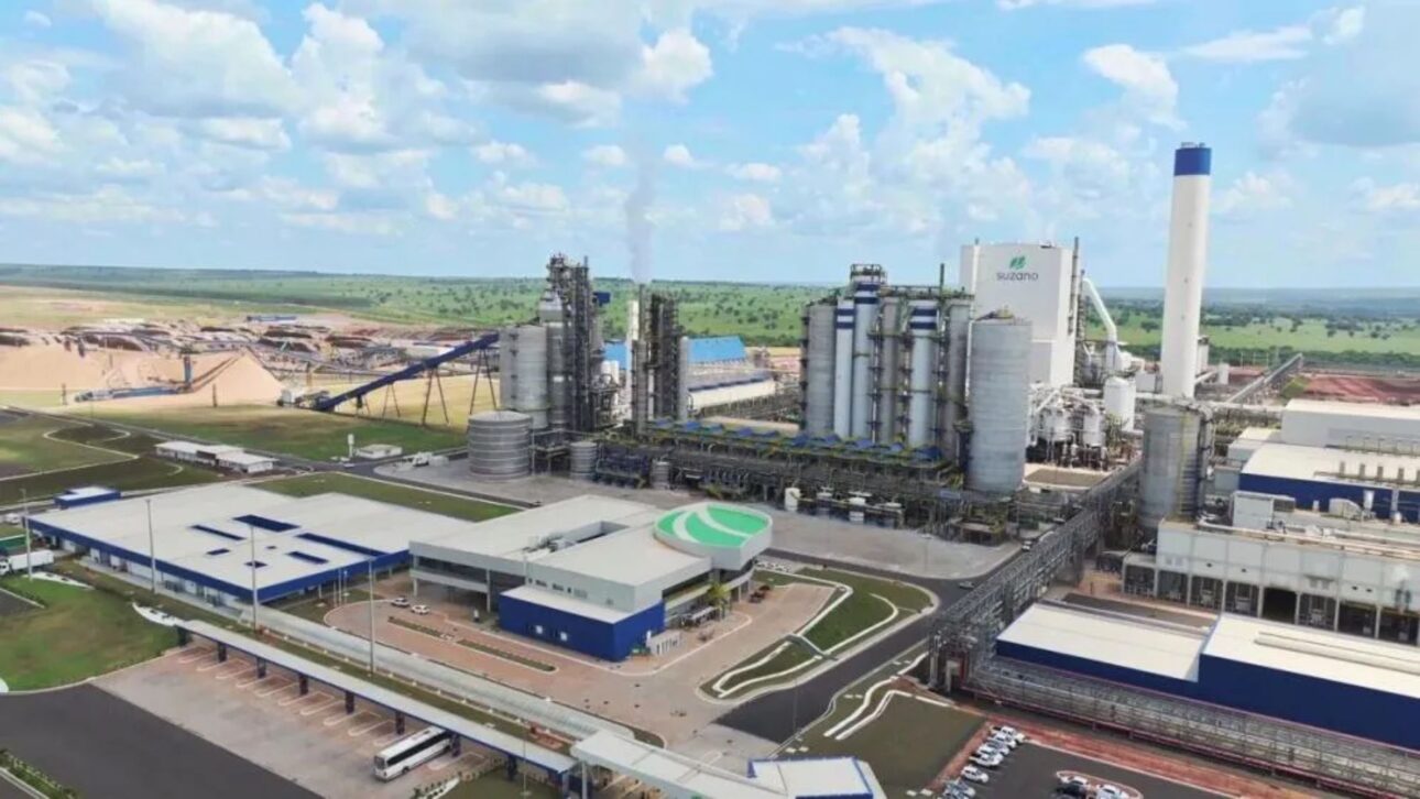 Megafábrica de Suzano transforma Ribas do Rio Pardo en polo global de celulosa y energía renovable, con producción máxima y impacto económico local.