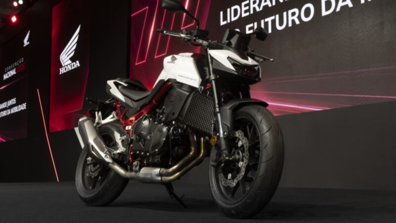 Nueva CB1000 Hornet llega a Brasil en 2026 con motor de 152 cv y ADN de la Fireblade, reforzando la línea Honda con nueva generación de nakeds.