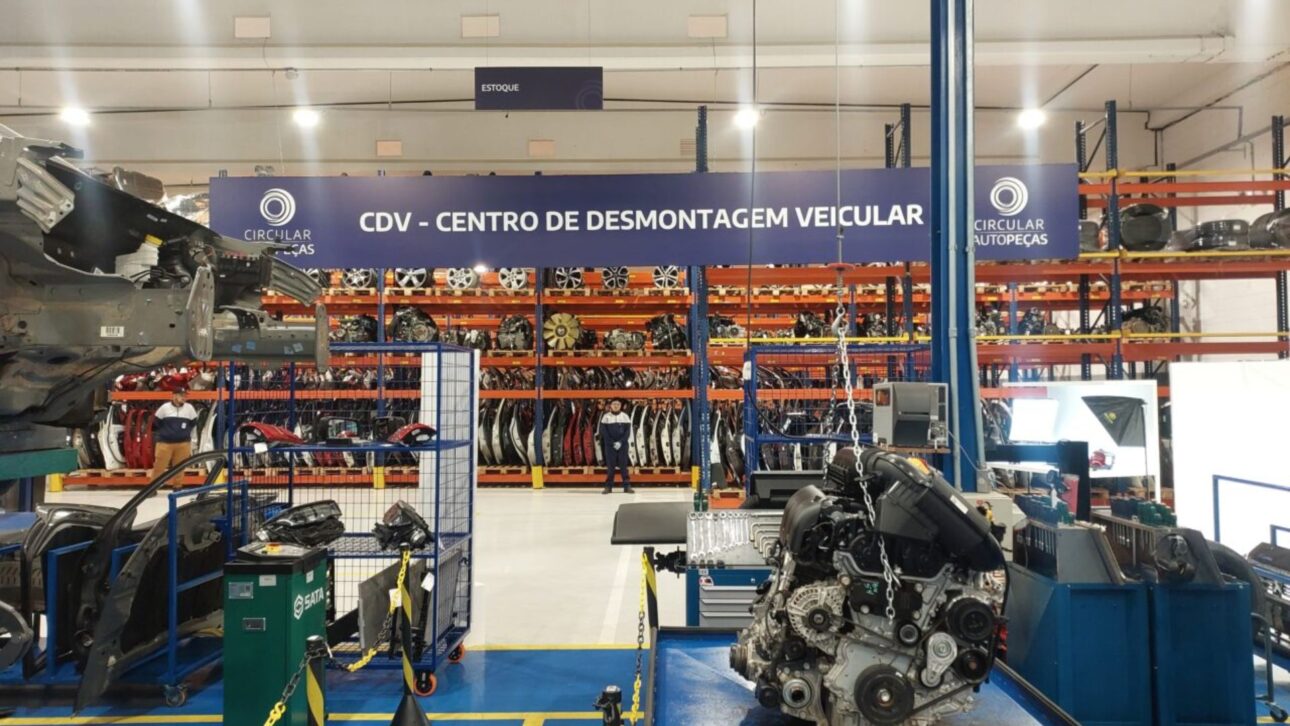 Stellantis desmonta 370 carros en 100 días en el 1º CDV de Brasil, reaprovecha materiales, vende piezas en línea y apunta a un mercado de hasta R$ 14 mil millones.