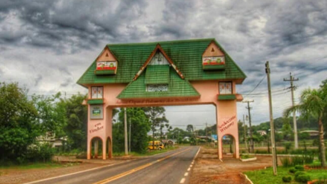Ciudad del RS reconoce el polaco como idioma oficial, preserva tradición del pan y sal en la iglesia y mantiene costumbres de la inmigración polaca.