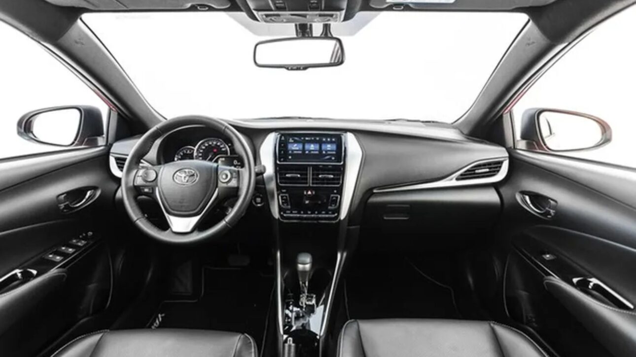 Toyota Yaris Hatch lidera rentabilidad en el mercado de usados, con giro rápido, precio medio de R$ 98 mil y margen de lucro de 11,3%, según estudio del sector.