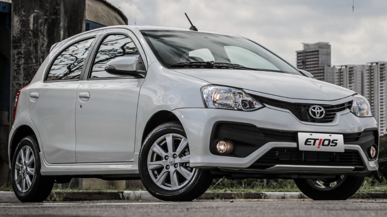 Los coches criticados por el diseño sorprenden en el mercado de usados al mantener alta demanda, buena liquidez y mantenimiento simple en Brasil.