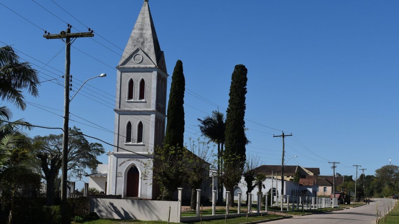 Arroio do Padre es un municipio gaúcho cercado solo por Pelotas, con 2,6 mil habitantes, 124,6 km² y PIB per cápita superior a R$ 37 mil.