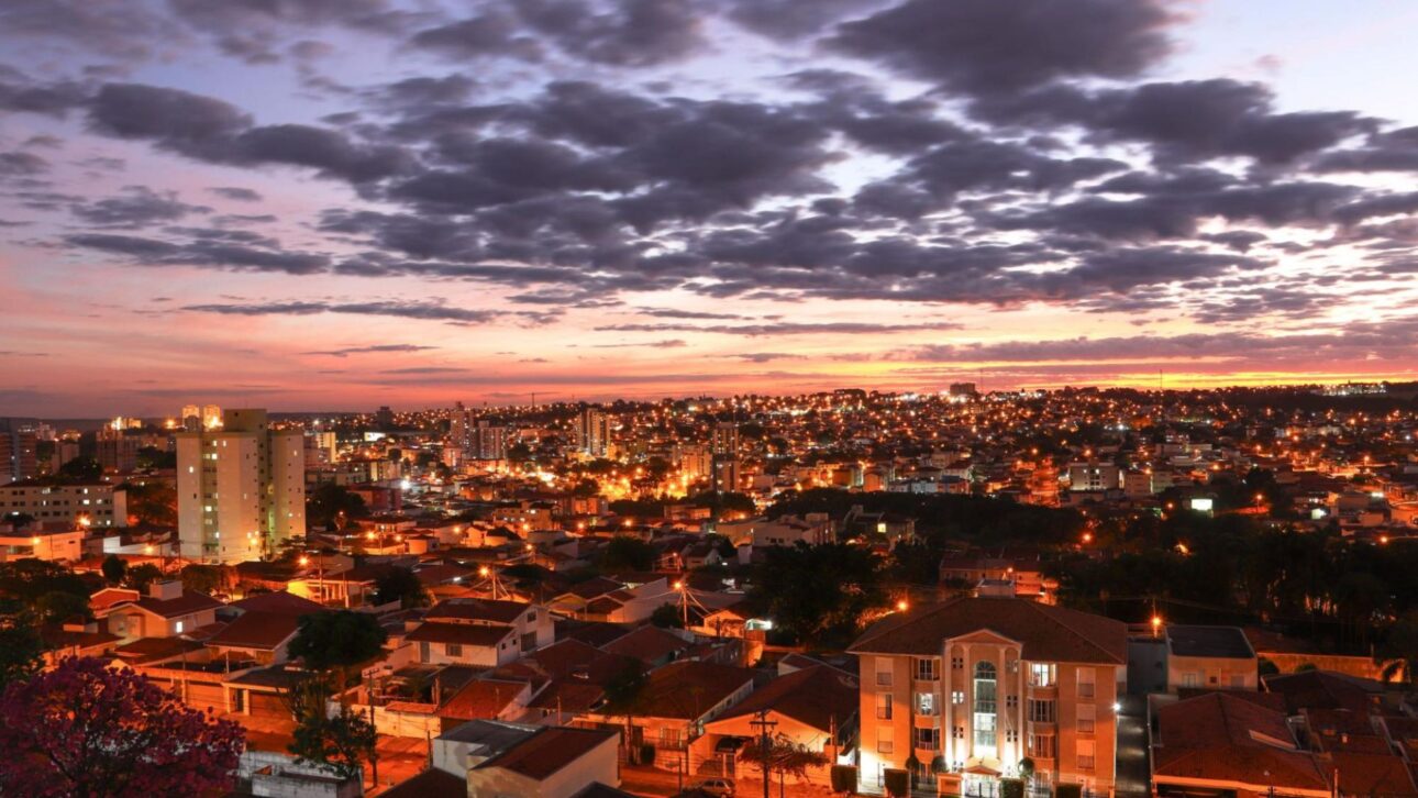 São Carlos, en el interior de São Paulo, se destaca en ranking de calidad de vida, con empleos, costo de vida menor, clima templado y buenos indicadores sociales.