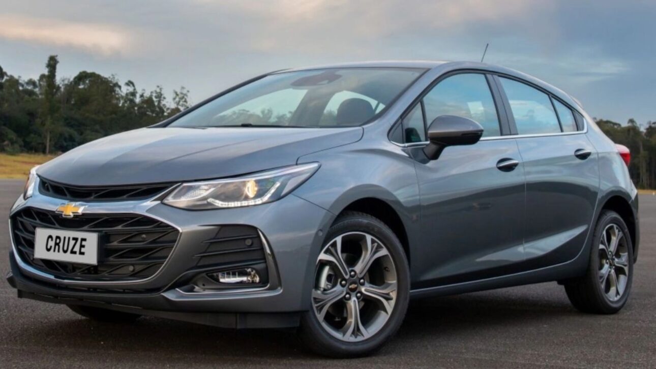 Chevrolet cierra producción del Cruze tras 13 años en Brasil, hito de la caída de los sedanes y avance de los SUVs en el mercado automotriz nacional.