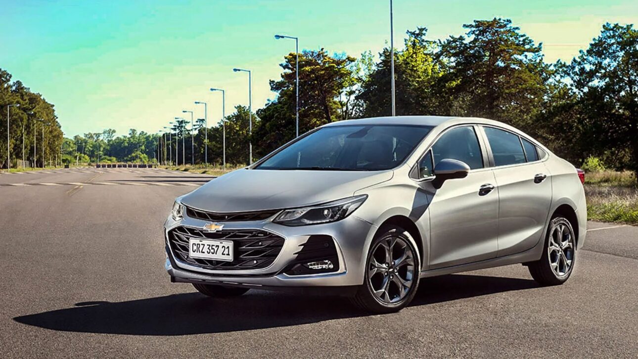 Chevrolet cierra producción del Cruze tras 13 años en Brasil, hito de la caída de los sedanes y avance de los SUVs en el mercado automotriz nacional.