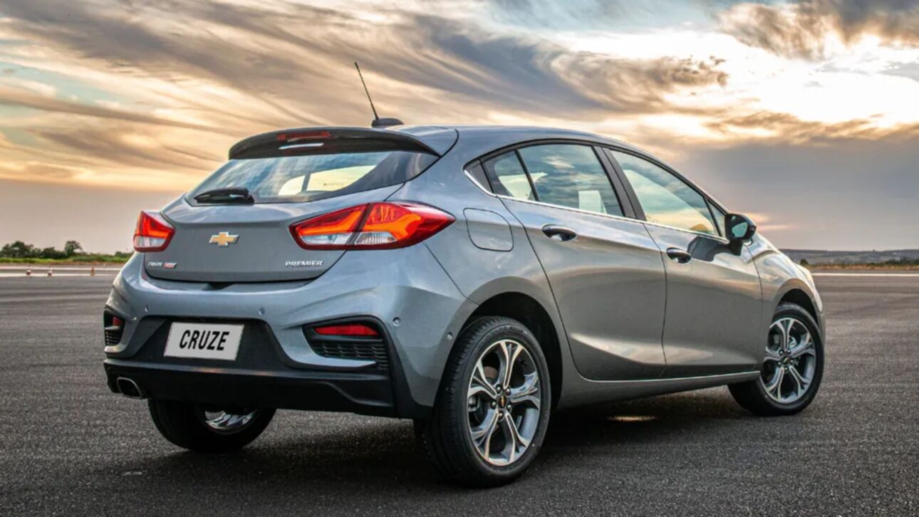 Chevrolet cierra producción del Cruze tras 13 años en Brasil, hito de la caída de los sedanes y avance de los SUVs en el mercado automotriz nacional.