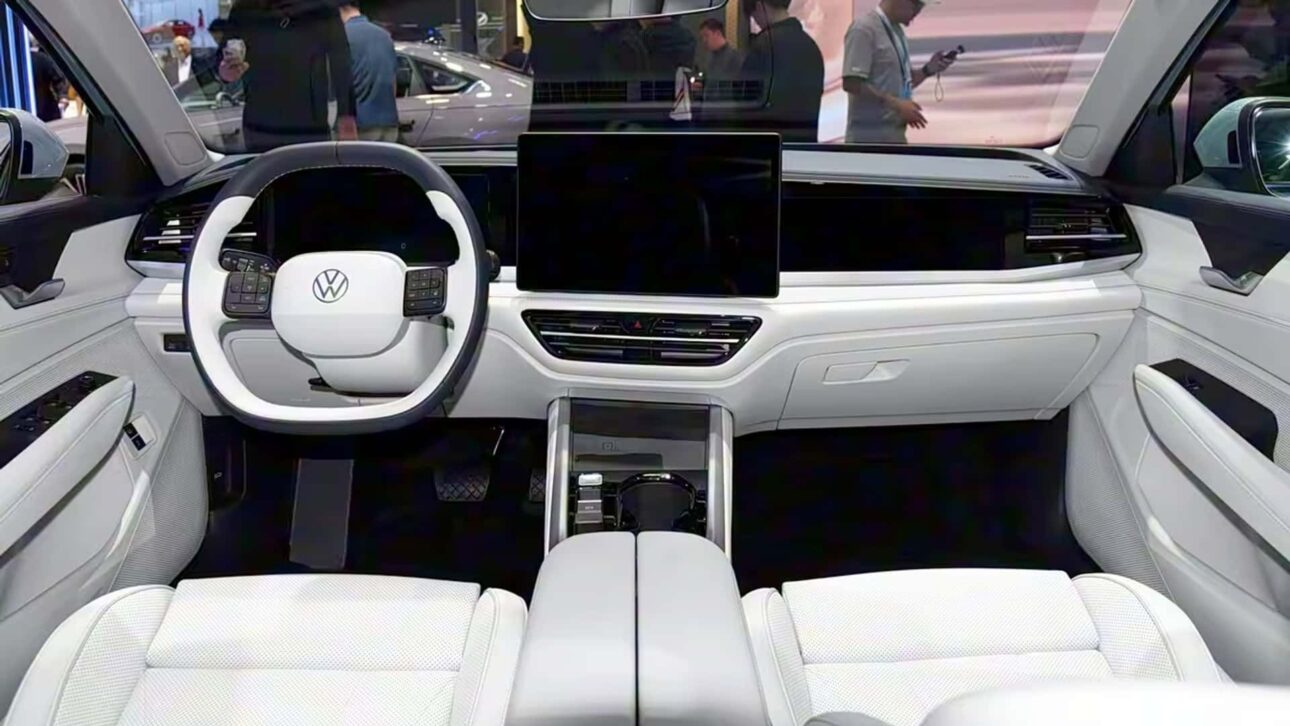 Volkswagen confirma Passat ePro híbrido enchufable con hasta 1.300 km de autonomía, 323 cv y estreno prevista para 2026, inicialmente enfocada en el mercado chino.