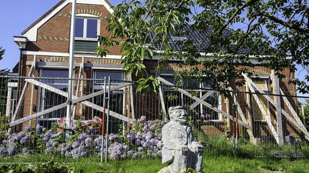 En Groningen, terremotos inducidos por la extracción de gas cambiaron reglas de seguridad y llevaron al refuerzo de casas y edificios en la región.