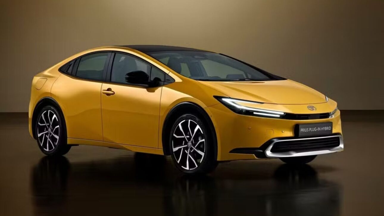 Nueva generación del Toyota Prius es vendido con sistema híbrido plug-in en el exterior — Foto: Divulgación
