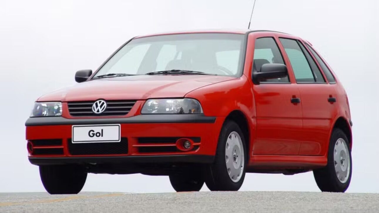 Coches usados conocidos por la resistencia, mantenimiento simple y piezas baratas siguen valorizados en Brasil, incluso con alta quilometragem y años de uso intenso.