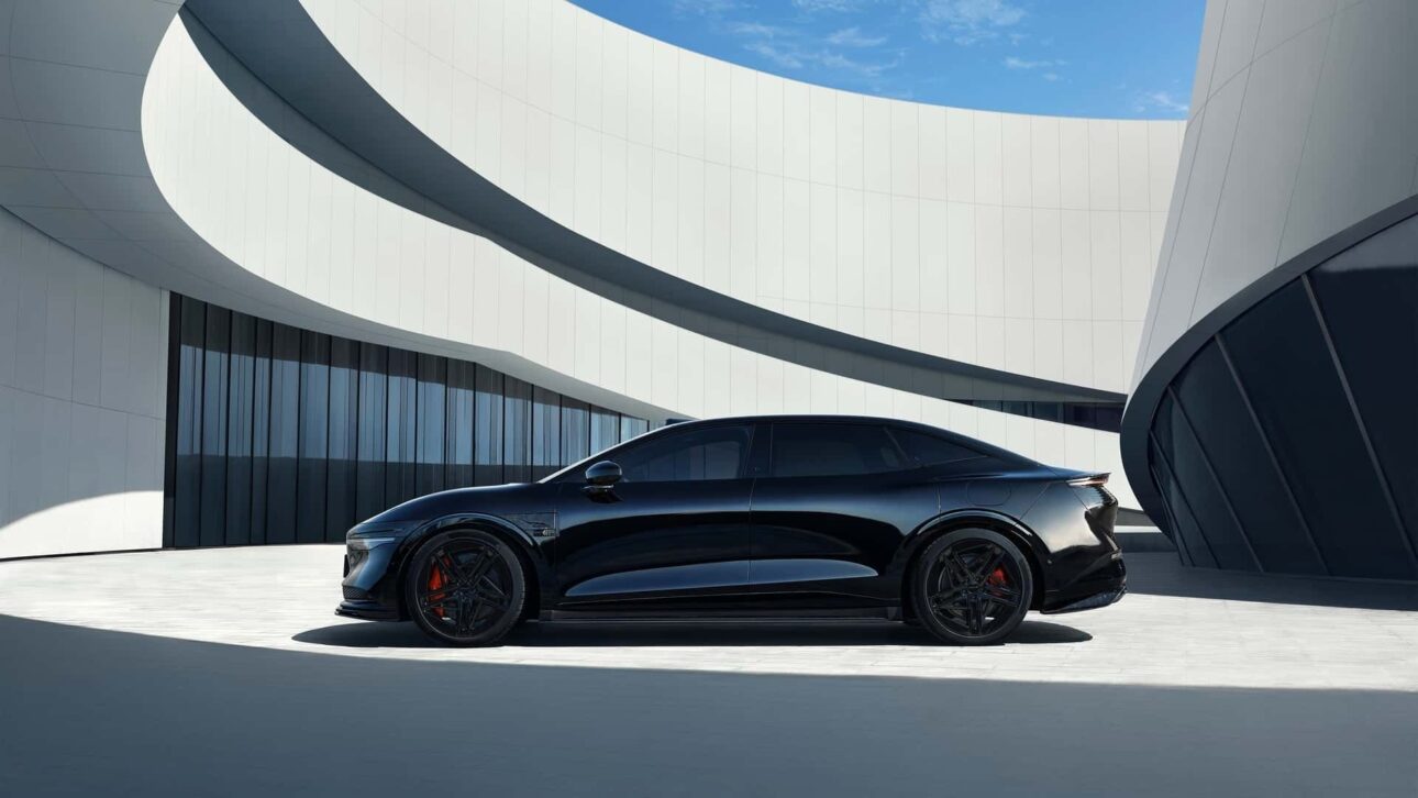 Zeekr 007 es registrado en Brasil e puede competir en el mercado con el BYD Seal, unindo até 700 km de autonomia, recarga rápida e motor de 645 cv.