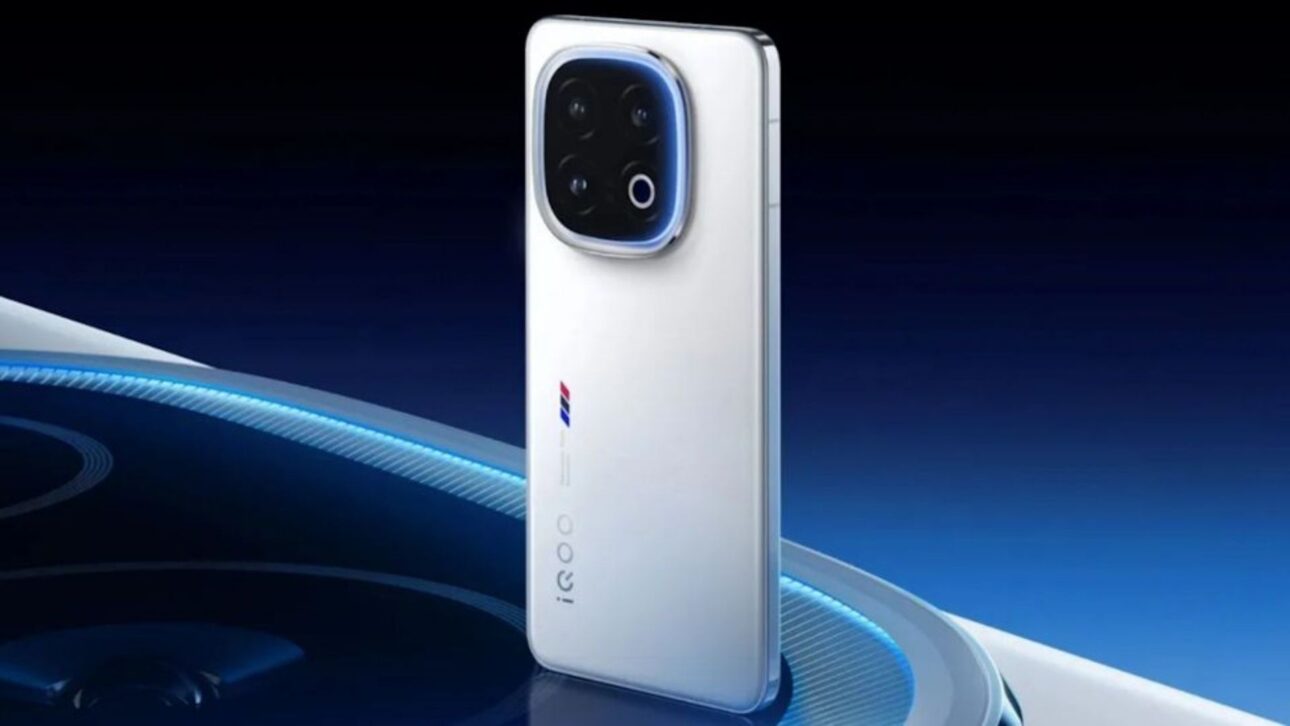 iQOO 15 llega con batería de 7.000 mAh, pantalla AMOLED 2K de 144 Hz y Snapdragon 8 Elite Gen 5, mirando alto rendimiento y fluidez en juegos pesados.