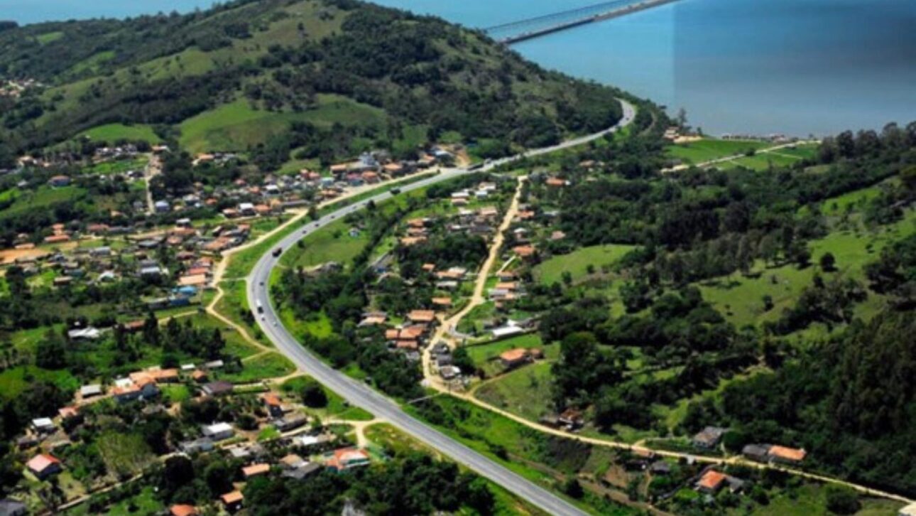 Pescaria Brava tiene 106,853 km², 10 mil moradores y fue instalada en 2013, pero surgió de un distrito creado en 1857, según datos oficiales del IBGE.